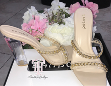 Load image into Gallery viewer, Stylish Chain Clear Heels
